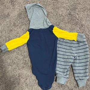 6 month boys carters sweatsuit